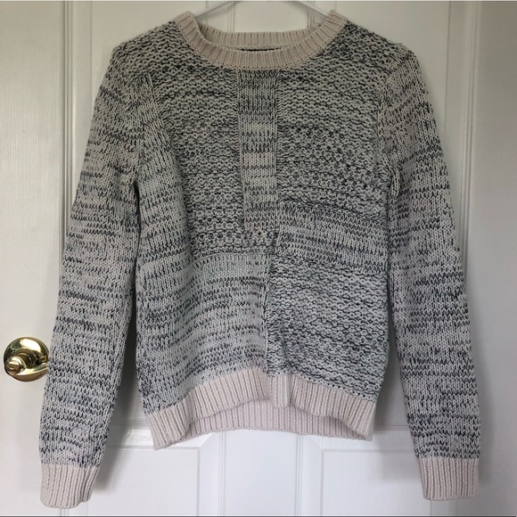 Banana Republic Sweater - Picture 2 of 4